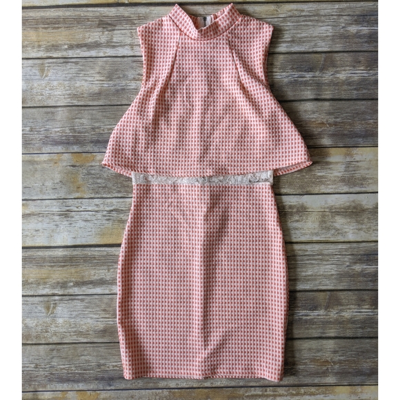 Charlotte Russe Dresses & Skirts - Charlotte Russe Gingham Sleeveless Dress
